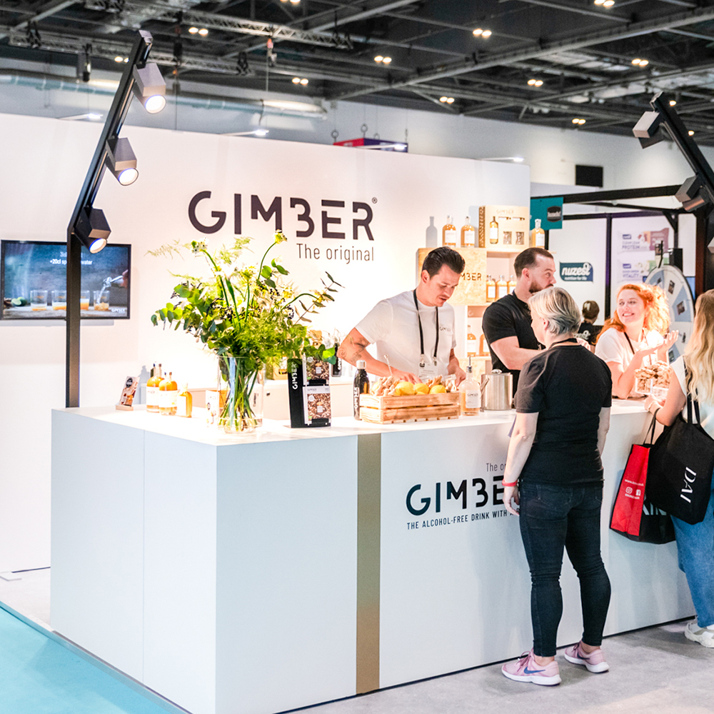 White Exhibition Stand Lunch - Gimber